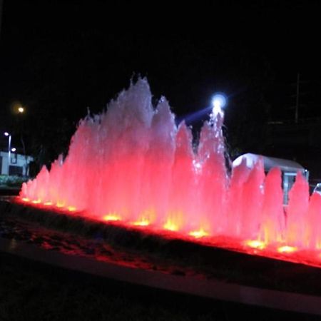 Azure Urban Resort A4 Near Airport Mall With Wavepool Paranaque City Ngoại thất bức ảnh