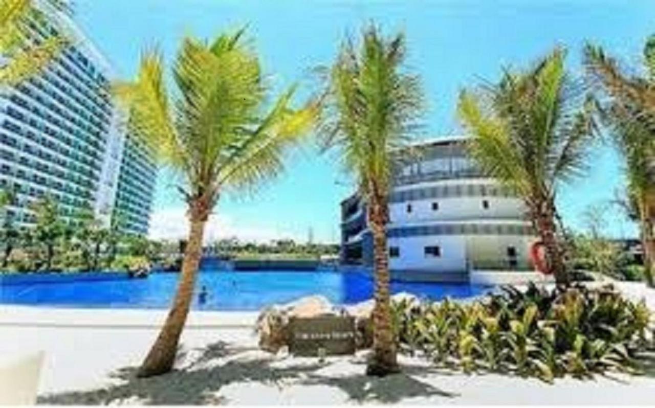Azure Urban Resort A4 Near Airport Mall With Wavepool Paranaque City Ngoại thất bức ảnh